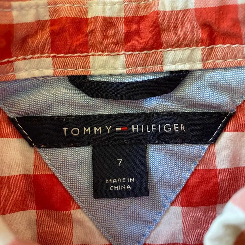 ⭐️ Tommy Hilfiger Kids Red & White Checkered Button-Up Shirt, Boys 7, Gingham